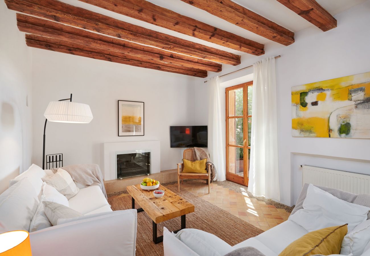Gemütliches Wohnzimmer der Finca Casa Fonteta bei Arta