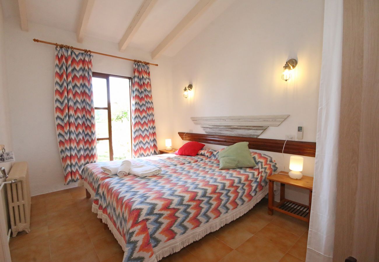 Schlafzimmer mit 2 Einzelbetten der Finca Son Rito in Felanitx 