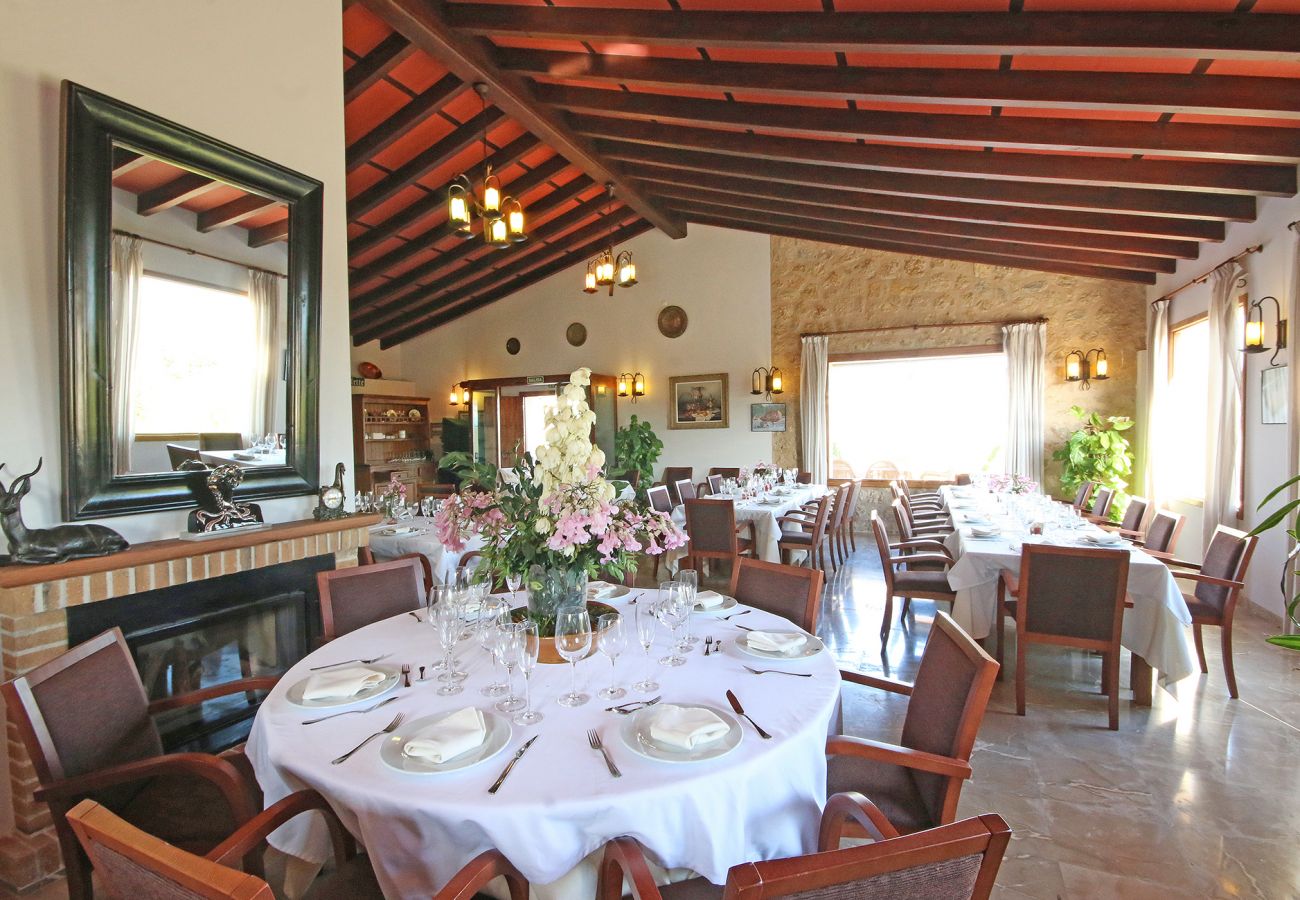 Restaurant der Eigentümer der Finca Casa Petra in Petra